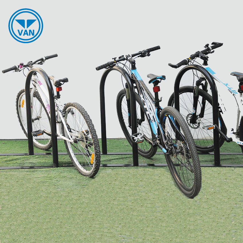 Soporte de bicicleta montado en el piso con recubrimiento de polvo en forma de U para 5 bicicletas
