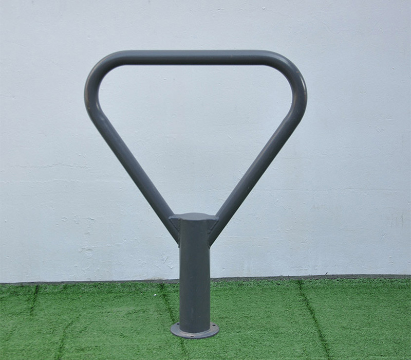 Estante de estacionamiento de bicicletas triangular de metal Soportes de bicicleta duales de tierra para la venta